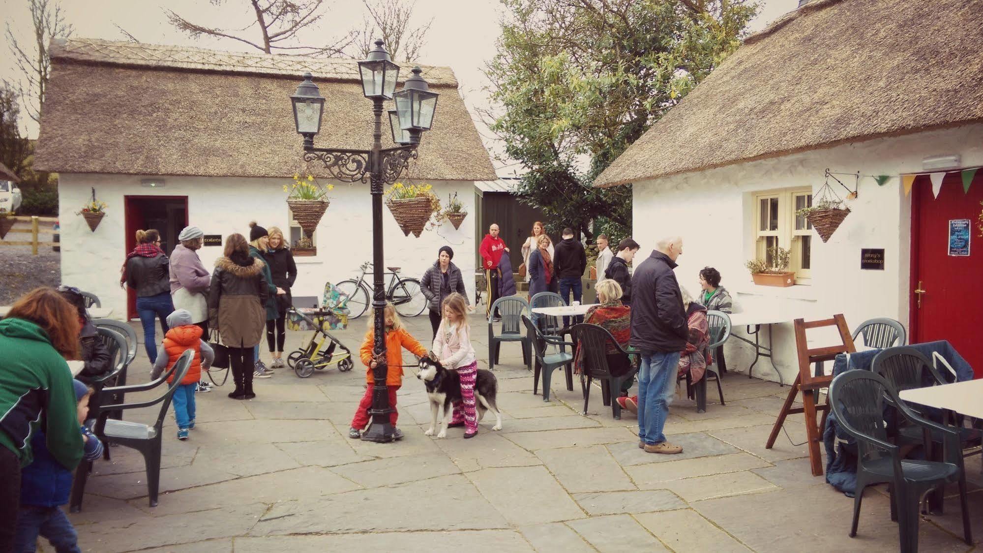 Loughcrew Megalithic Hostel Millbrook Extérieur photo